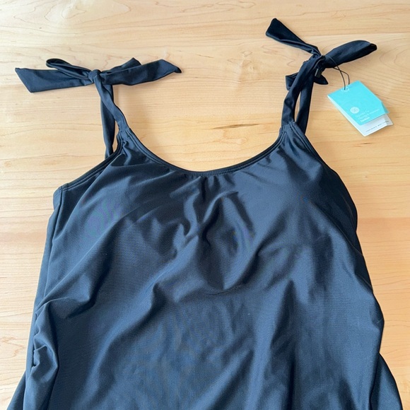 Kindred Bravely Black Maternity Nursing Tankini Top with Tie Straps Medium NWT - Picture 2 of 7